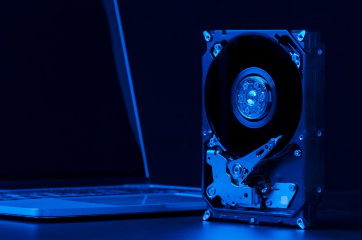 SSD یا هارد دوربین؟ چه نوع حافظه‌ای برای سیستم امنیتی بهتر است